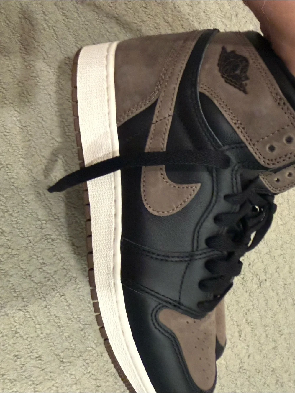 $100 Nike Youth High-Top Sneakers size 7- Black & Brown - worn once like new